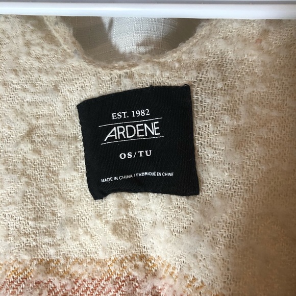 Long poncho - Picture 2 of 4